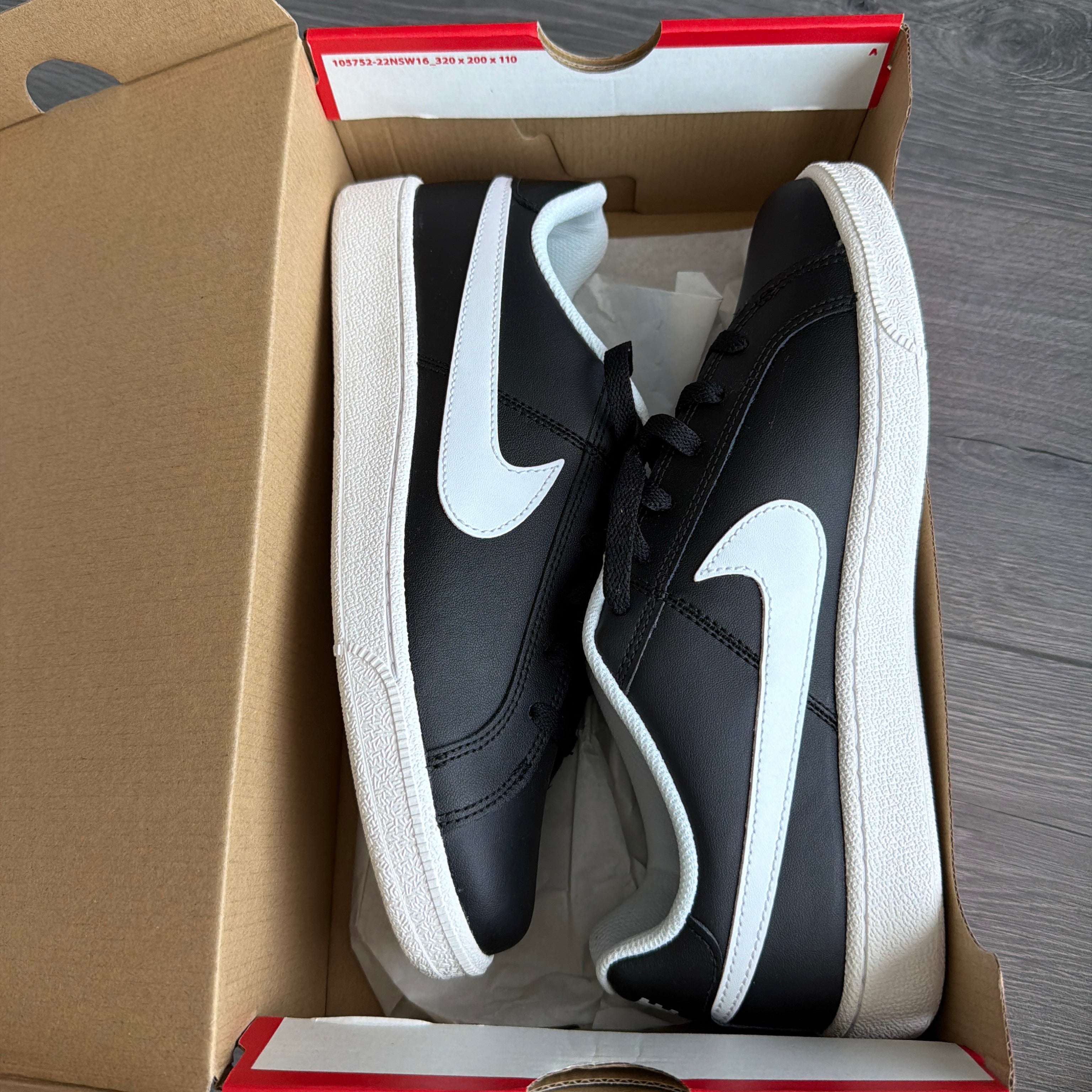 Nike court royale trainers